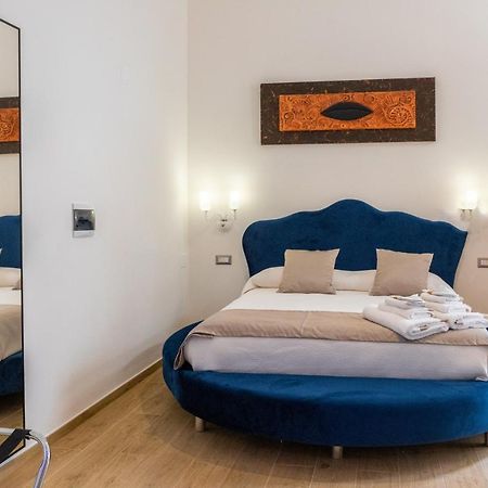טריג'אנו Lovely Rooms - Guest House Suites מראה חיצוני תמונה