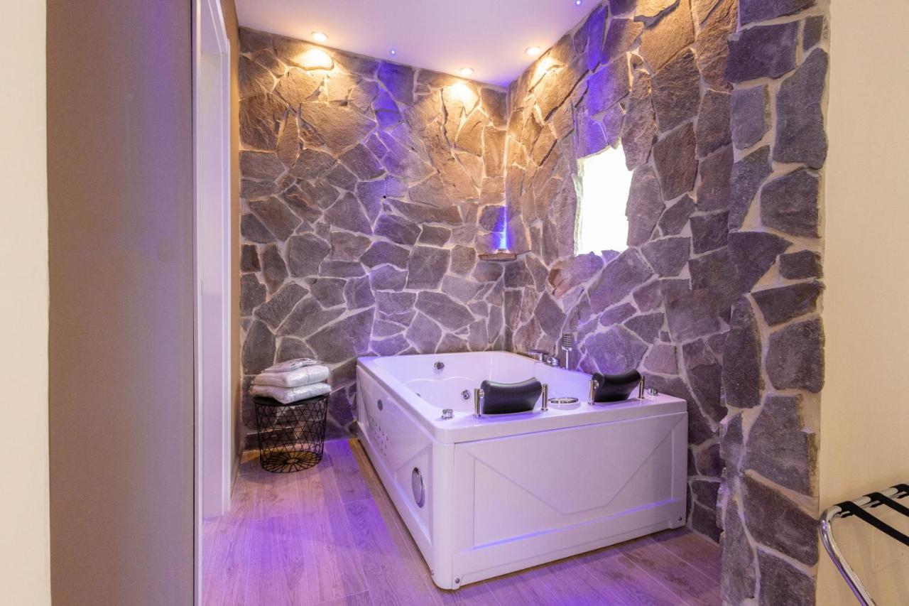 טריג'אנו Lovely Rooms - Guest House Suites מראה חיצוני תמונה