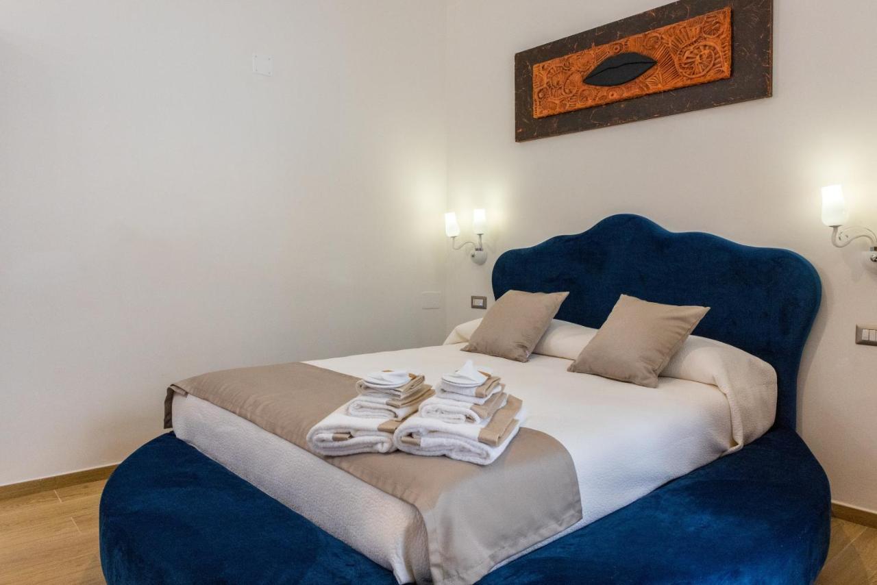 טריג'אנו Lovely Rooms - Guest House Suites מראה חיצוני תמונה